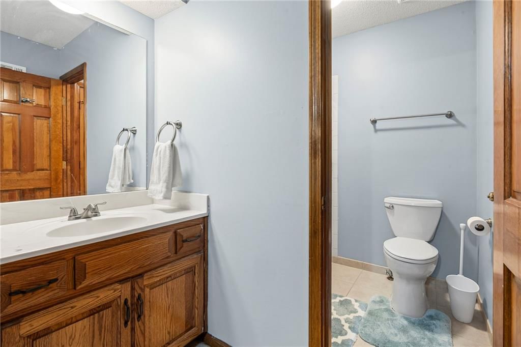 6115 W 157th Street — photo 33