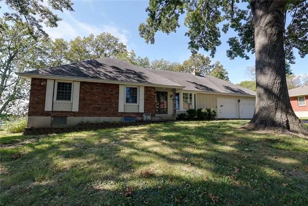 4722 Hedges Avenue — photo 2