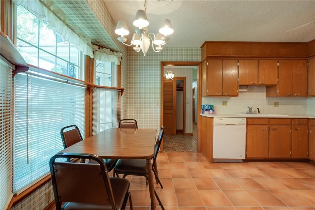 4722 Hedges Avenue — photo 4