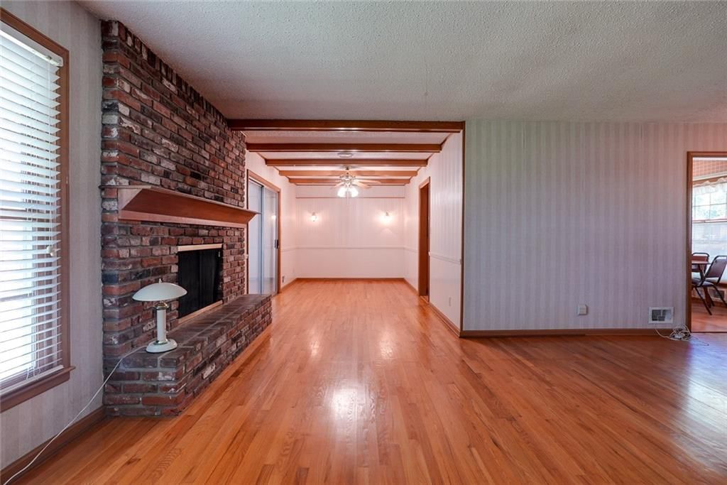 4722 Hedges Avenue — photo 10