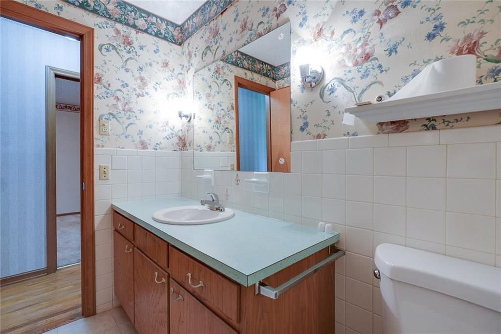 4722 Hedges Avenue — photo 19
