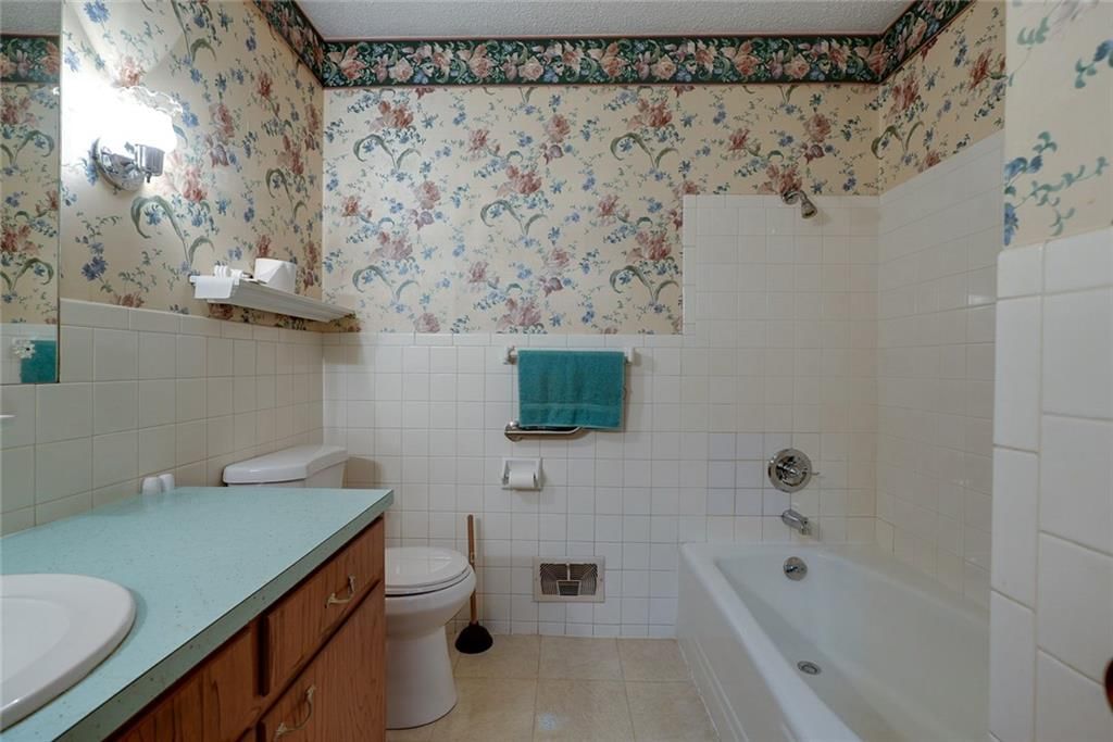 4722 Hedges Avenue — photo 20