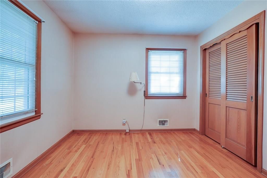 4722 Hedges Avenue — photo 21