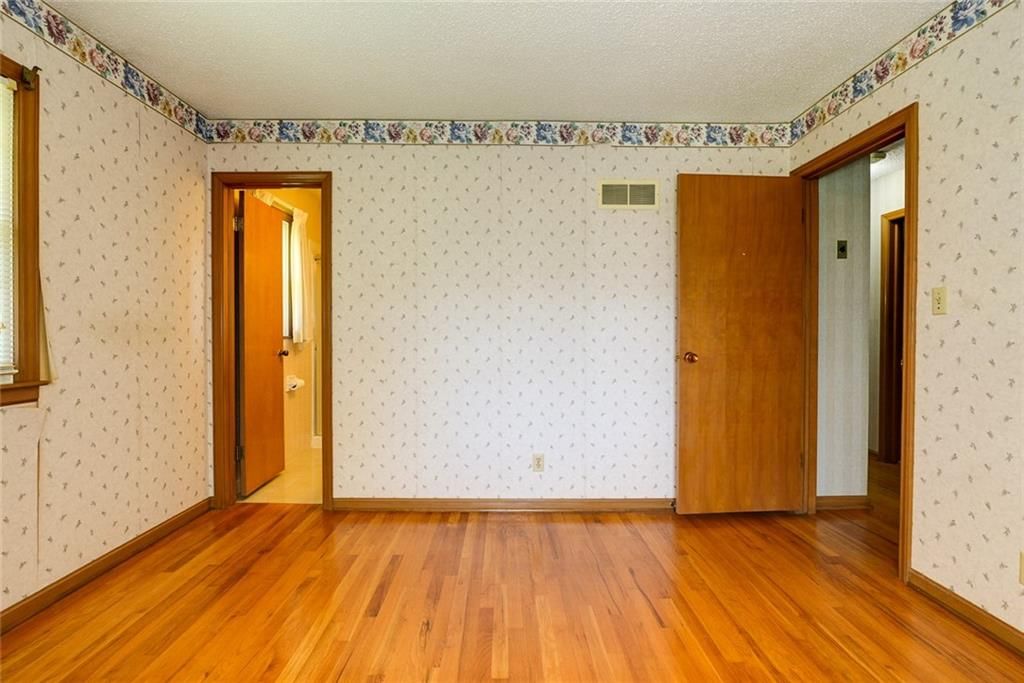 4722 Hedges Avenue — photo 24