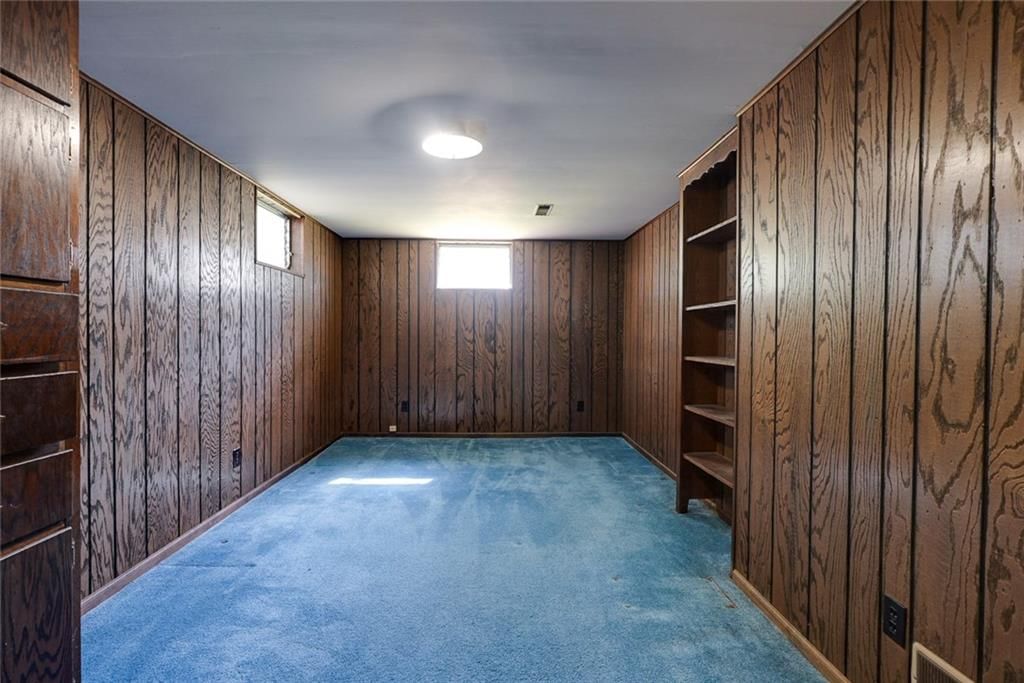 4722 Hedges Avenue — photo 32