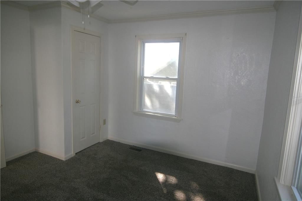Photo 15 of 18 - 1619 S Spring Street