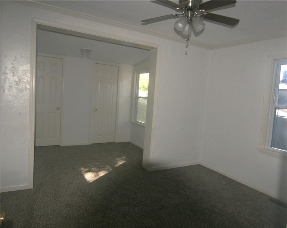 Photo 16 of 18 - 1619 S Spring Street