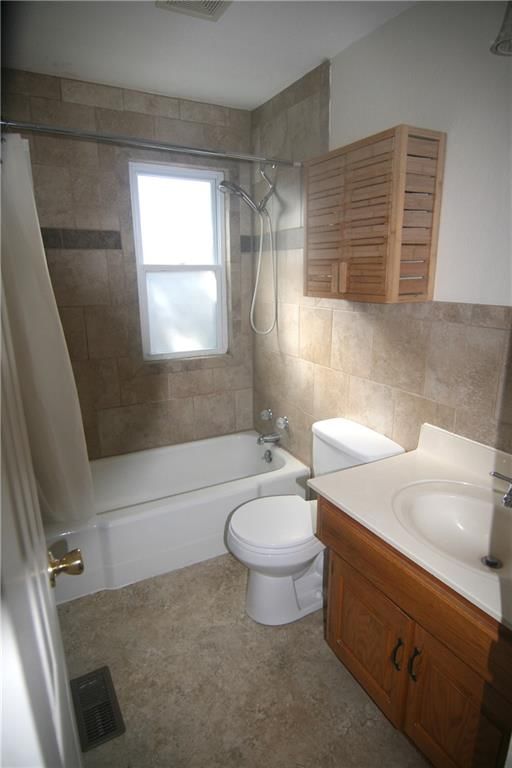Photo 17 of 18 - 1619 S Spring Street
