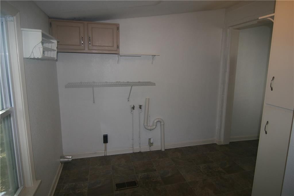 Photo 18 of 18 - 1619 S Spring Street