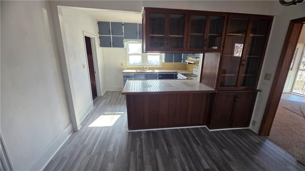 325 Monroe Street — photo 6