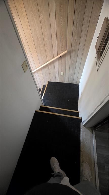 325 Monroe Street — photo 11