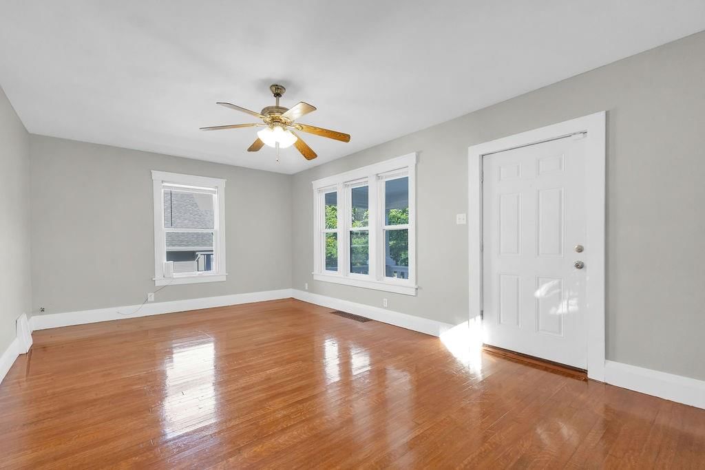 2908 Charles Street — photo 4