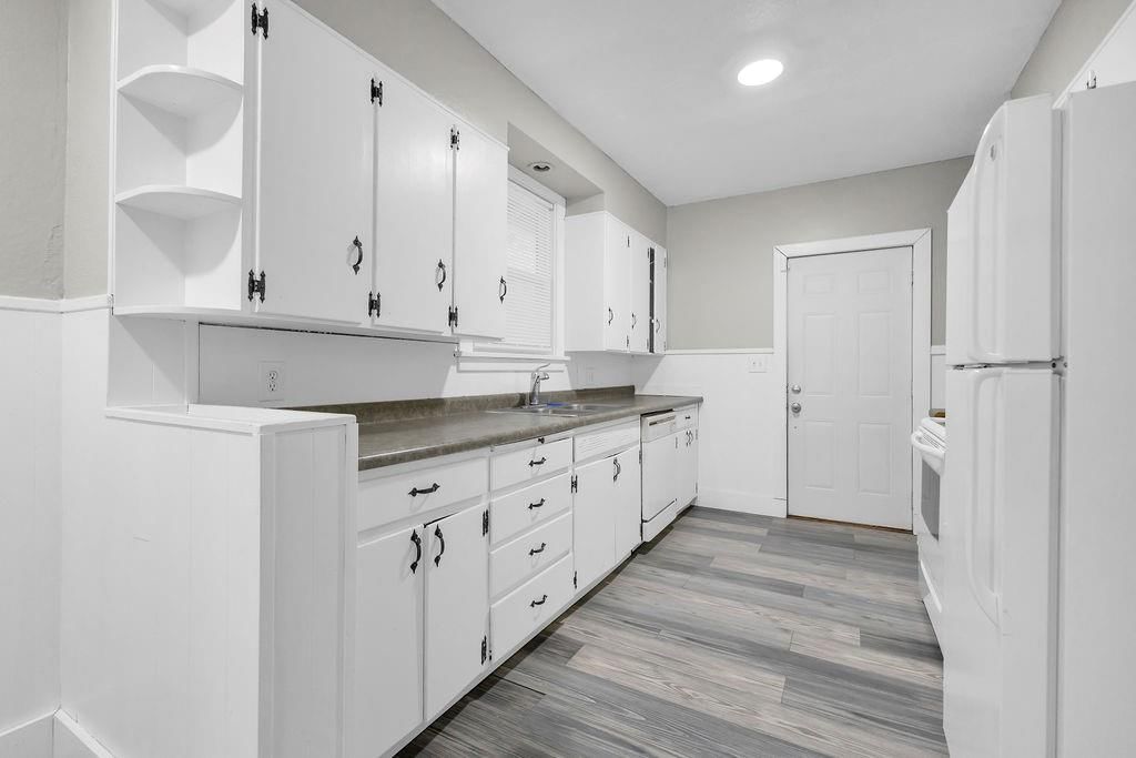 2908 Charles Street — photo 12