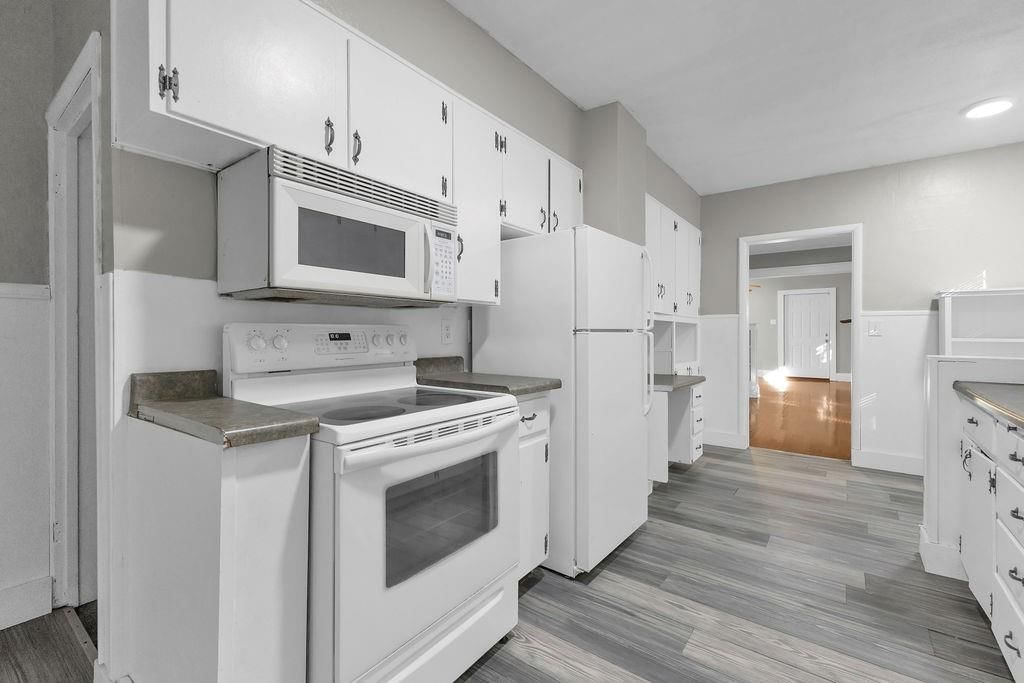 2908 Charles Street — photo 14