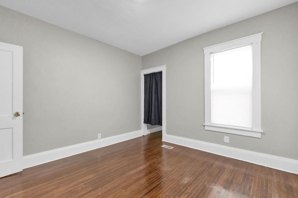2908 Charles Street — photo 23