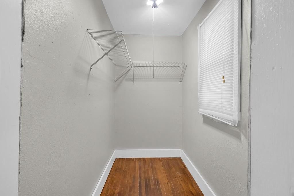 2908 Charles Street — photo 24