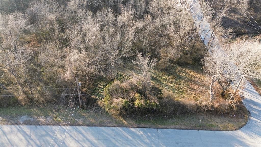 412 S Sugar Creek Boulevard — photo 2