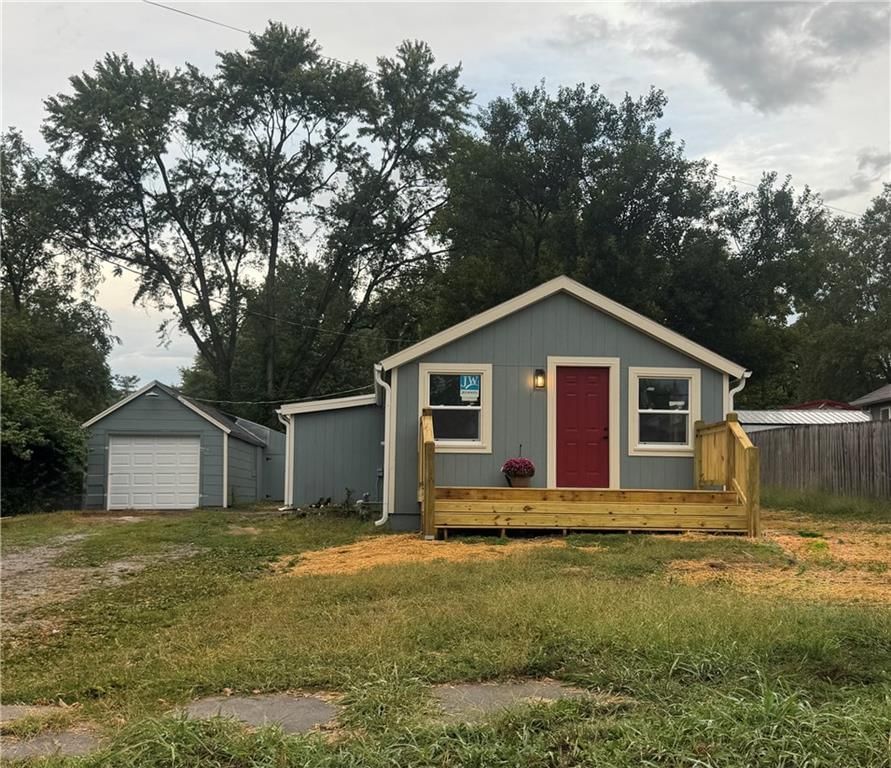 335 E Mason Street Street — photo 2