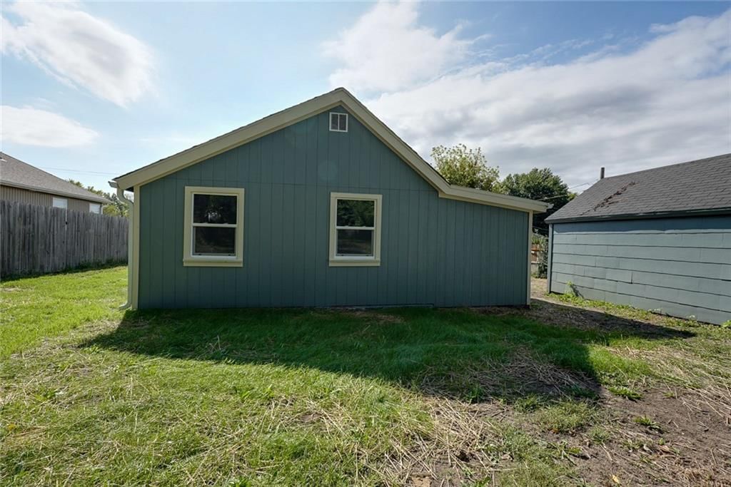 335 E Mason Street Street — photo 17
