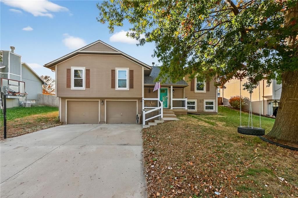 836 SW Lee Ann Drive — photo 2