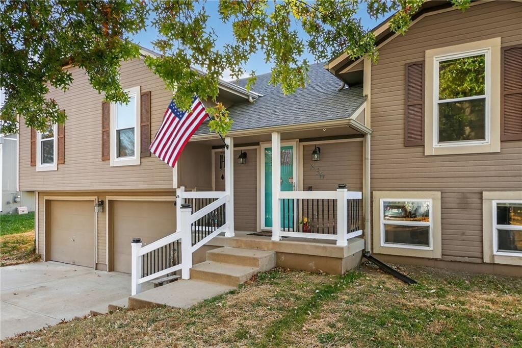 836 SW Lee Ann Drive — photo 3