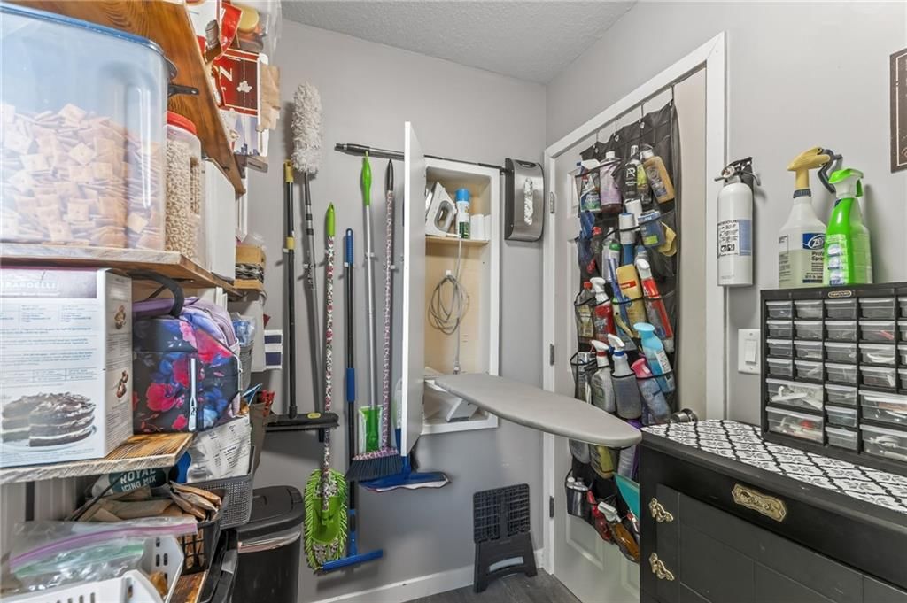 836 SW Lee Ann Drive — photo 32