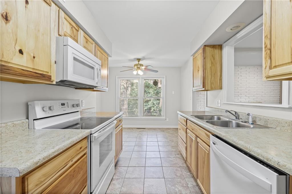 4206 E 104th Terrace — photo 11