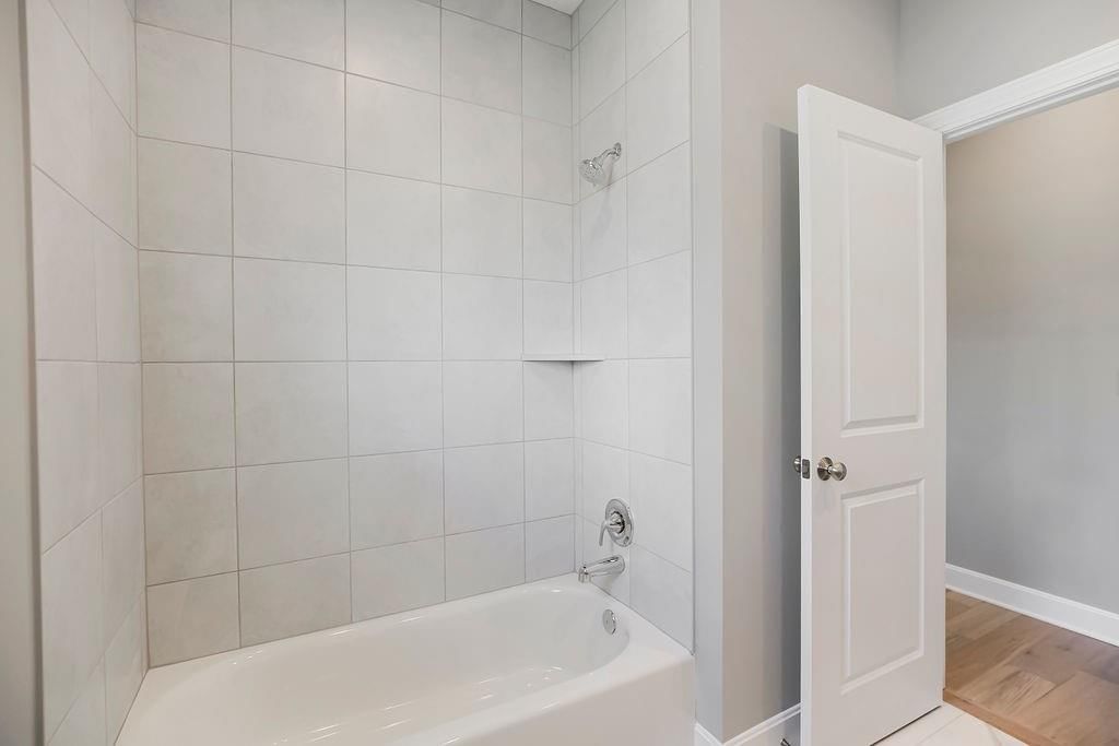 15841 ALHAMBRA Street — photo 9