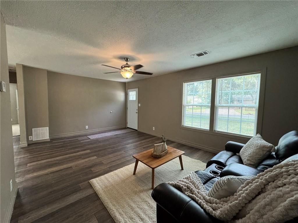 509 WAVERLY Way — photo 9