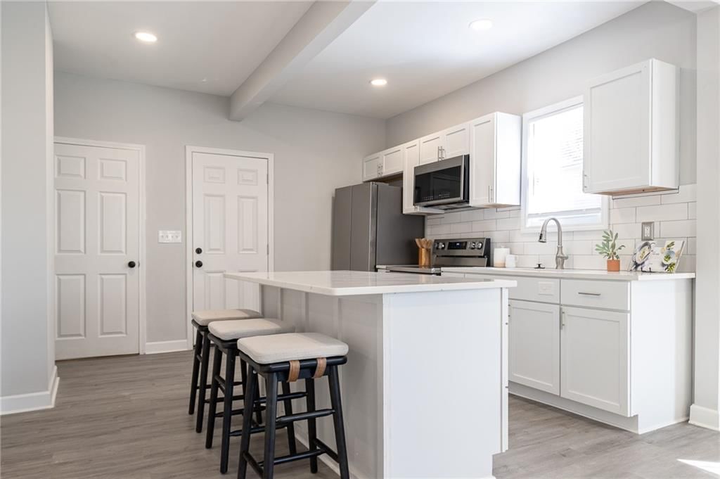 423 N Drury Avenue — photo 11