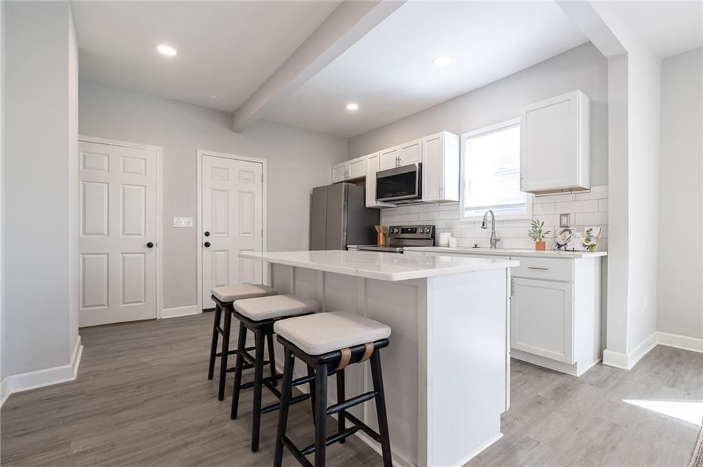423 N Drury Avenue — photo 12