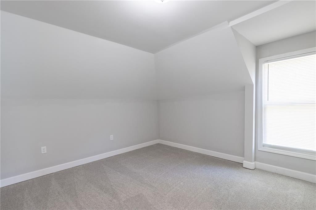 423 N Drury Avenue — photo 24