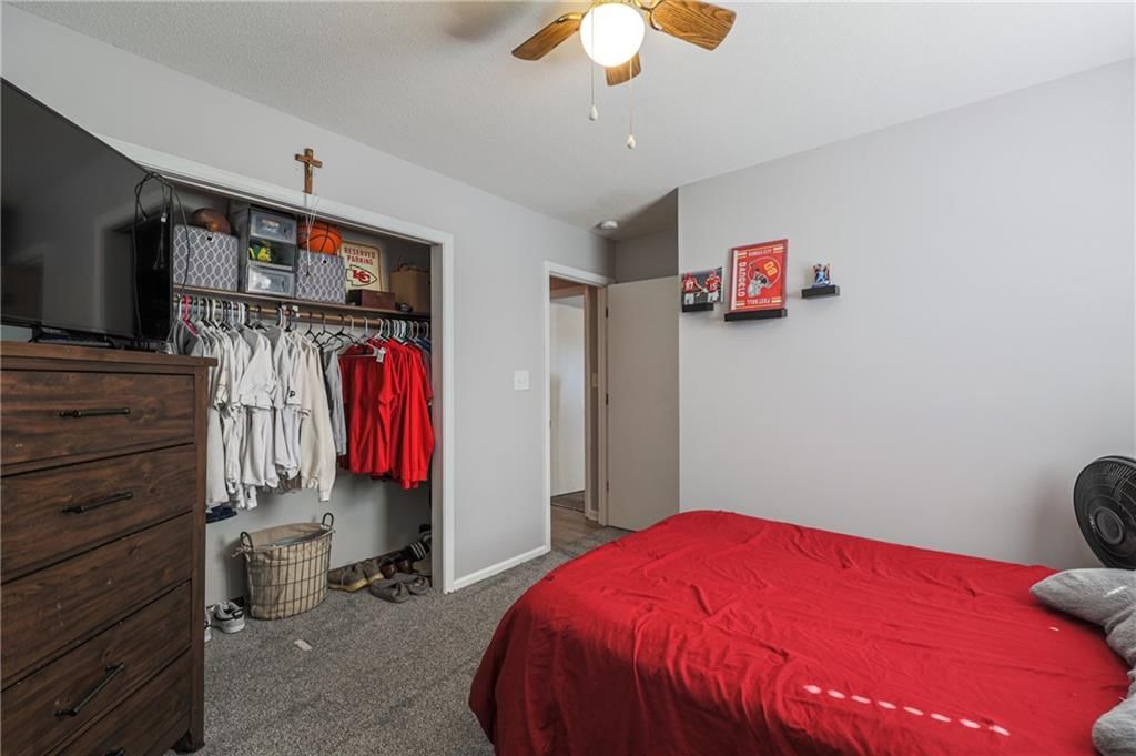 Photo 15 of 22 - 403 Ridgeway Drive