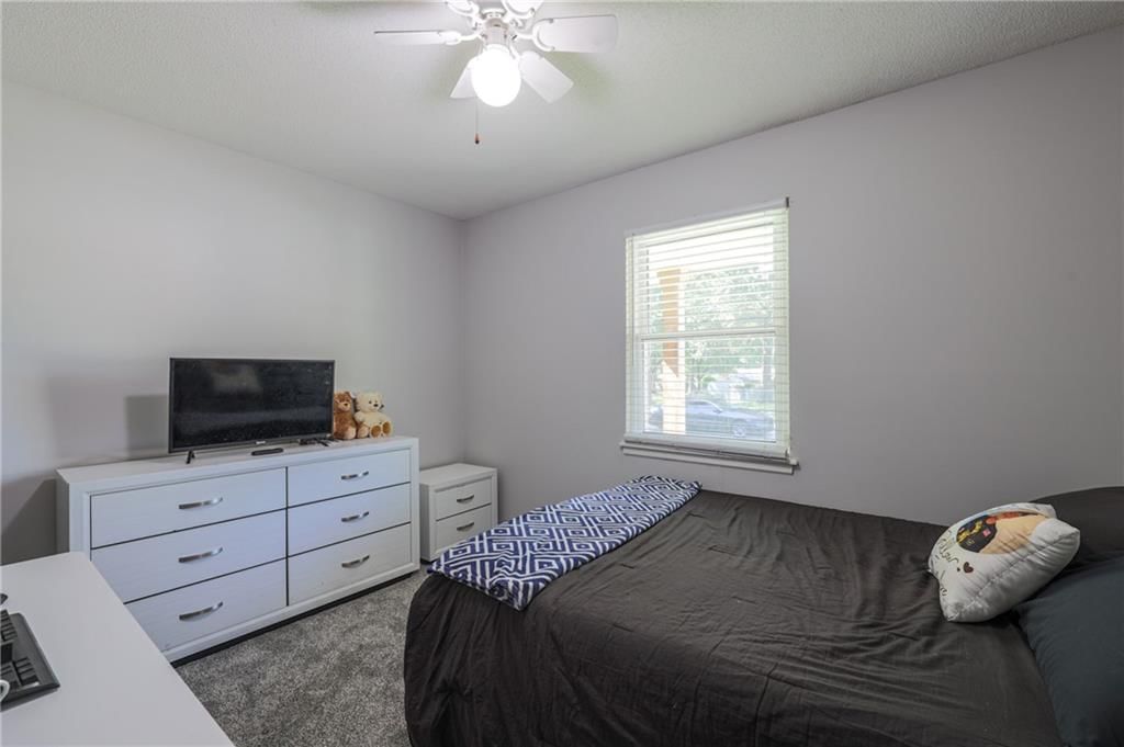 Photo 16 of 22 - 403 Ridgeway Drive