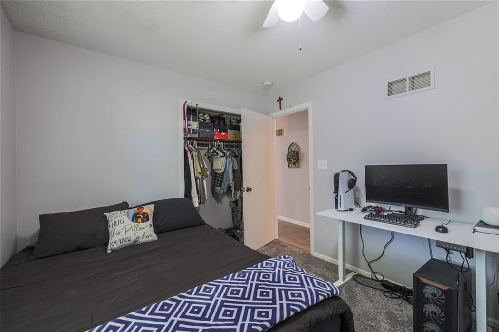 Photo 17 of 22 - 403 Ridgeway Drive