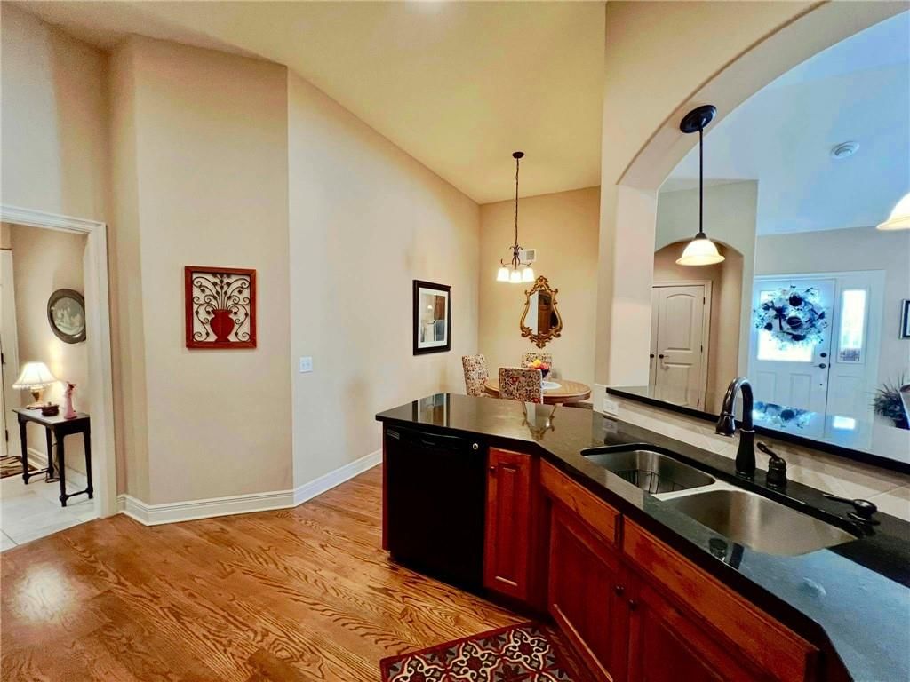 4149 NE Chapel Manor Drive — photo 5