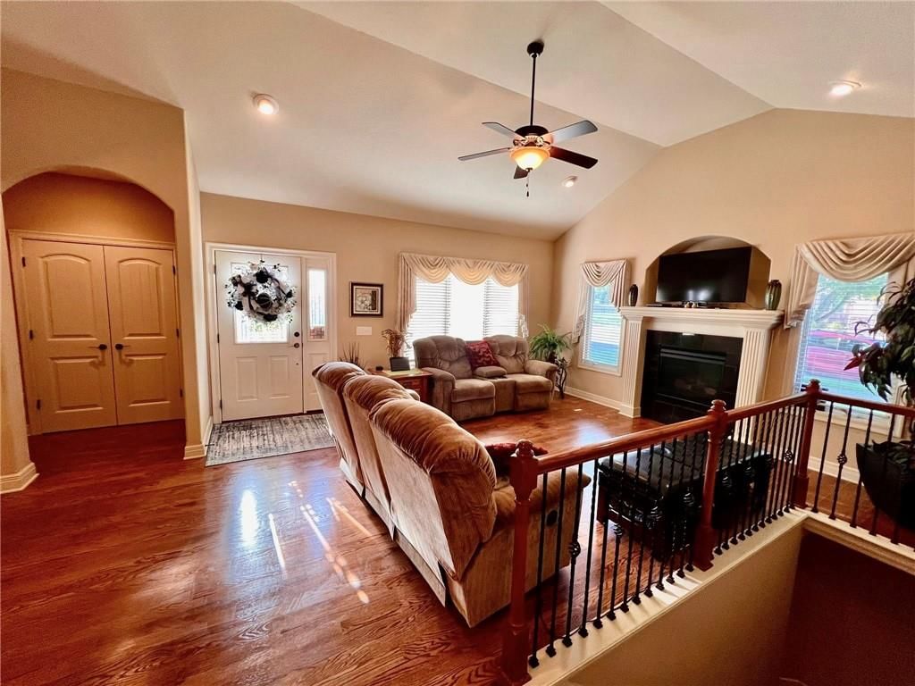 4149 NE Chapel Manor Drive — photo 15