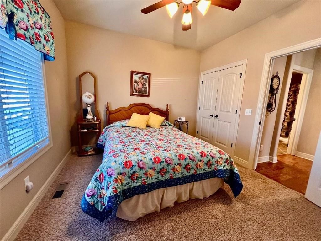 4149 NE Chapel Manor Drive — photo 28