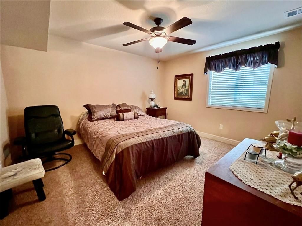 4149 NE Chapel Manor Drive — photo 32