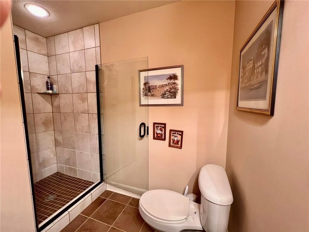 4149 NE Chapel Manor Drive — photo 36