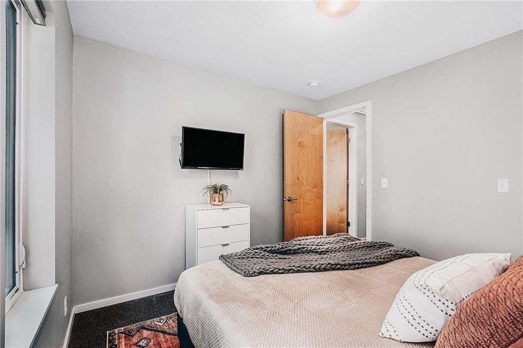 824 E 27th St Street — photo 17