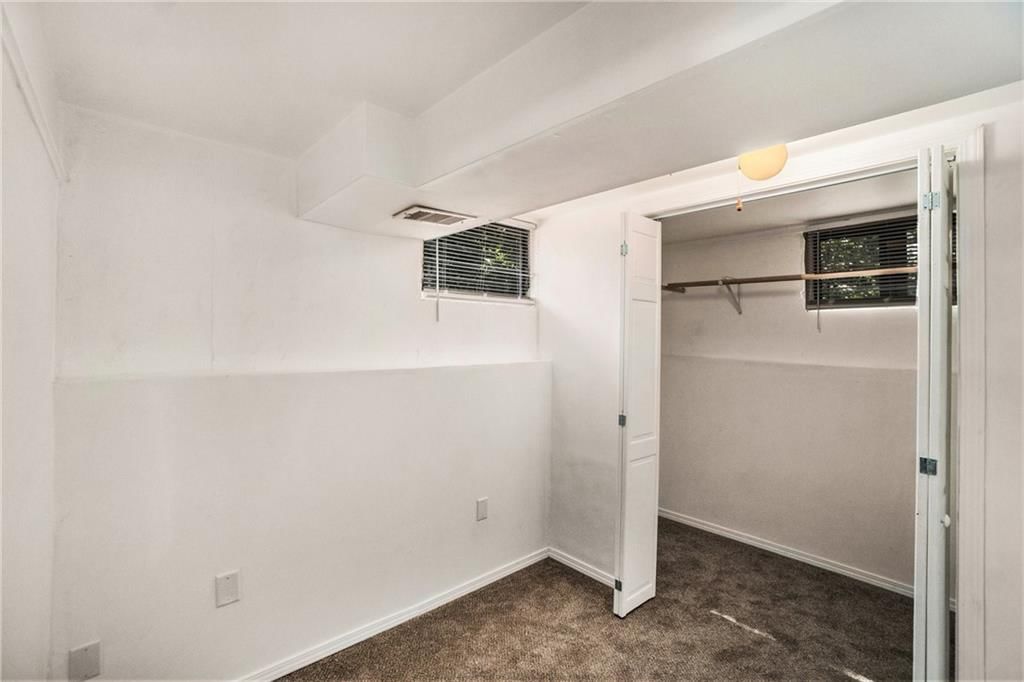 215 Grant Street — photo 25