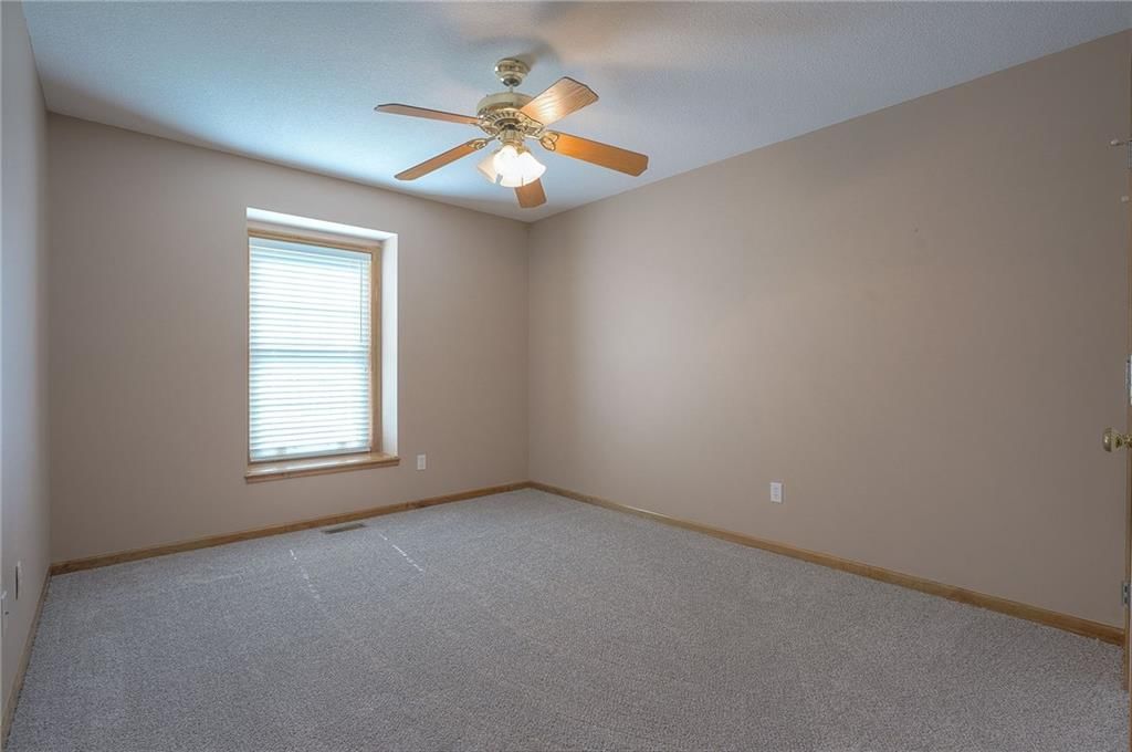 1404 Oakwood Drive — photo 36