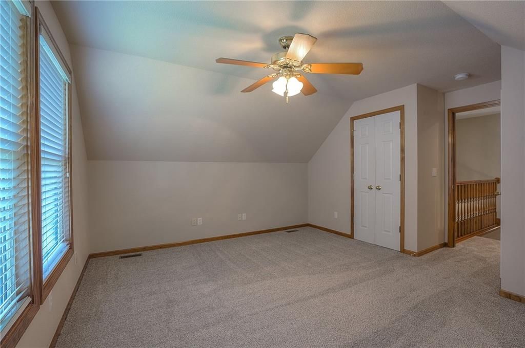 1404 Oakwood Drive — photo 40