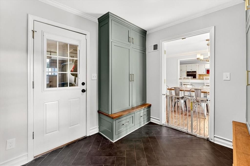 6010 Reinhardt Drive — photo 32