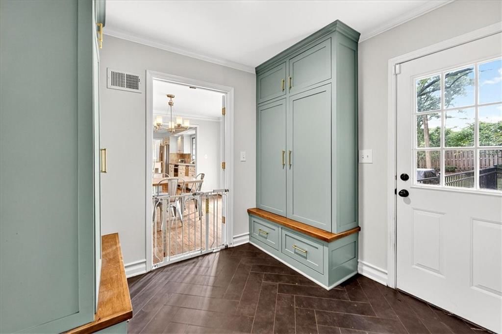 6010 Reinhardt Drive — photo 33