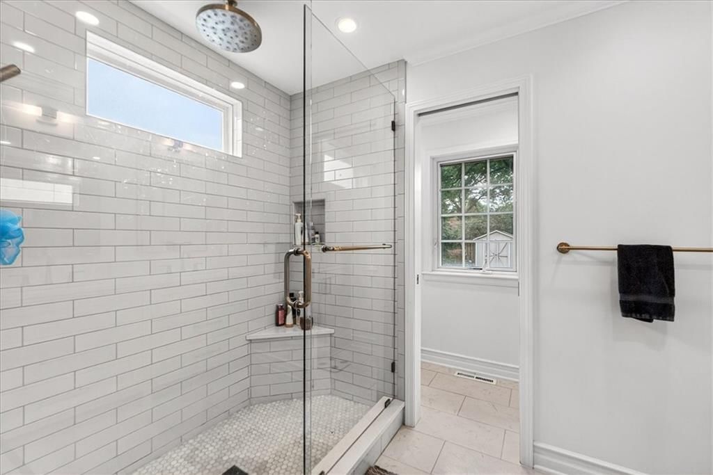 6010 Reinhardt Drive — photo 41