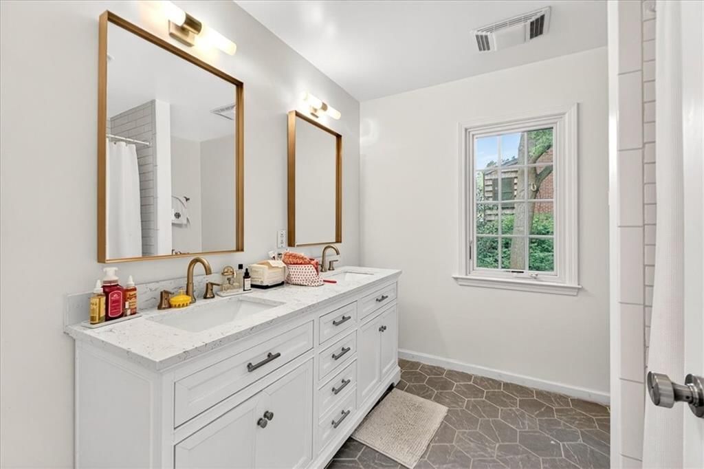 6010 Reinhardt Drive — photo 59