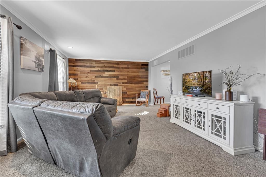 102 Brookside Drive — photo 7