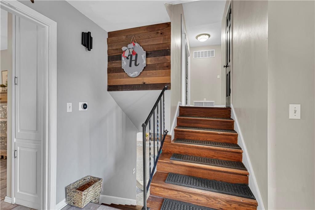 102 Brookside Drive — photo 18